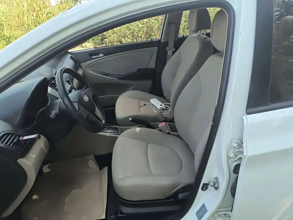 Hyundai Verna — миниатюра 15