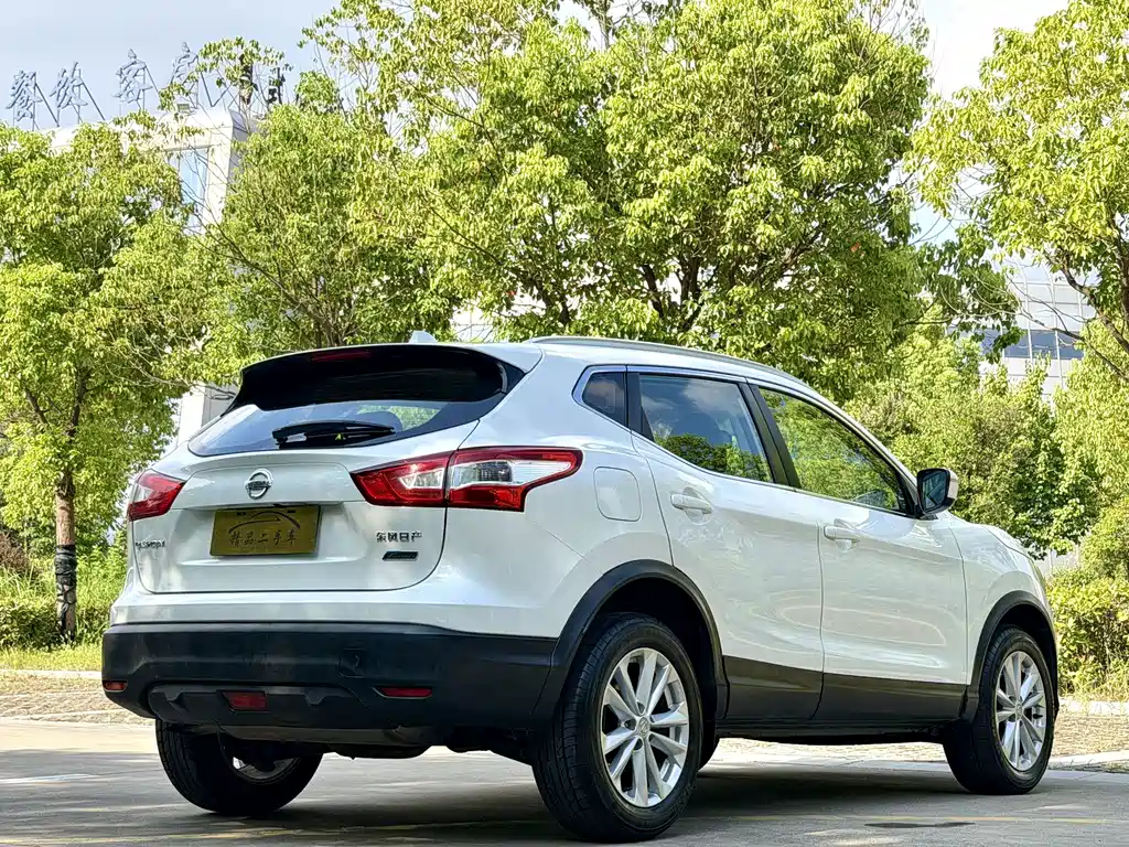 Nissan Qashqai — миниатюра 14