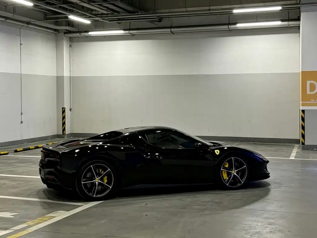 Ferrari 296 2021 3.0T V6 GTB