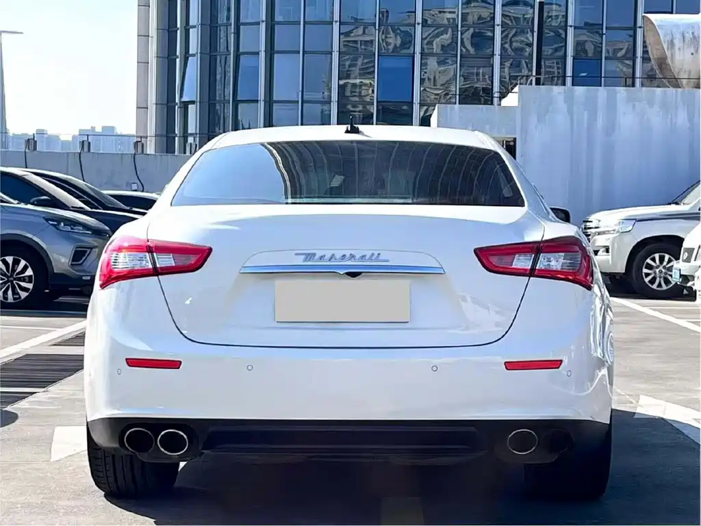 Maserati Ghibli — миниатюра 8