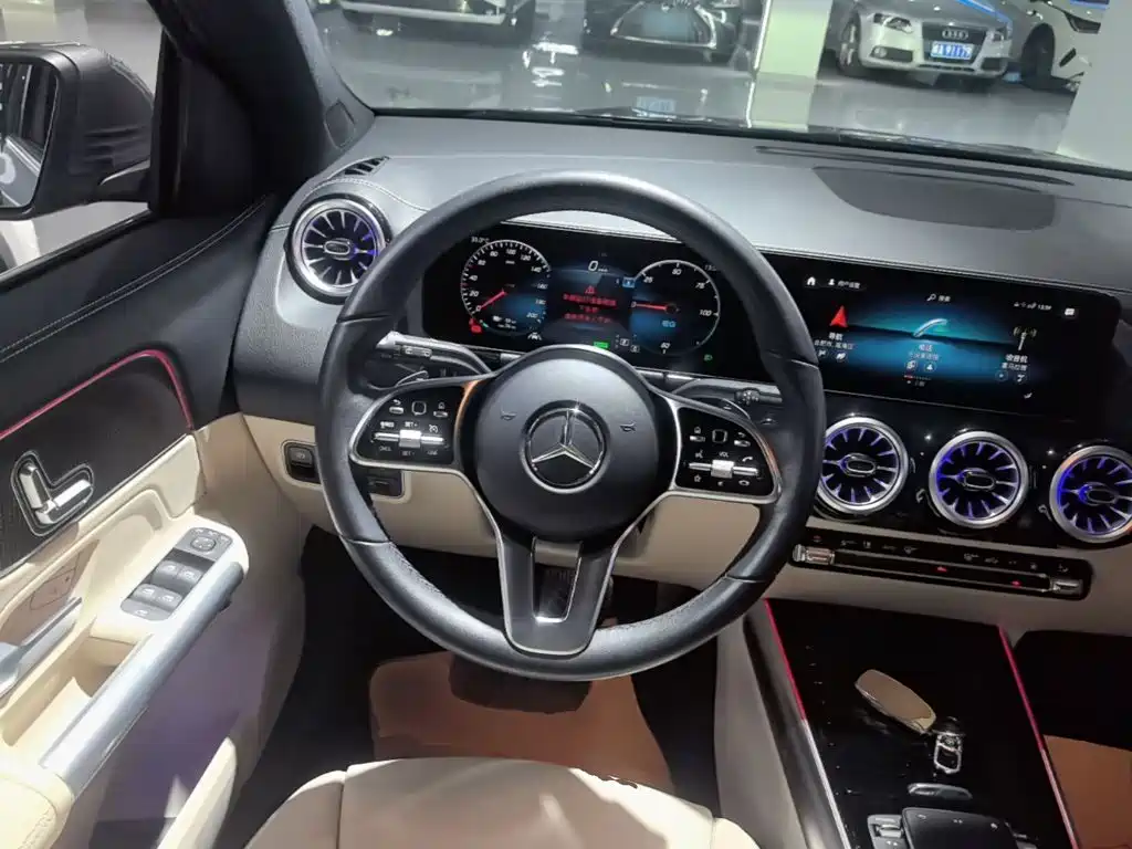 Mercedes-Benz EQA — миниатюра 11