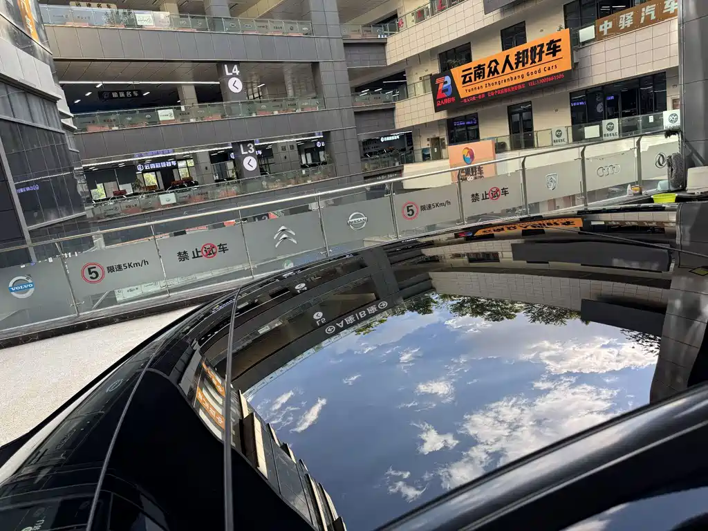 Mercedes-Benz E-Class — миниатюра 25