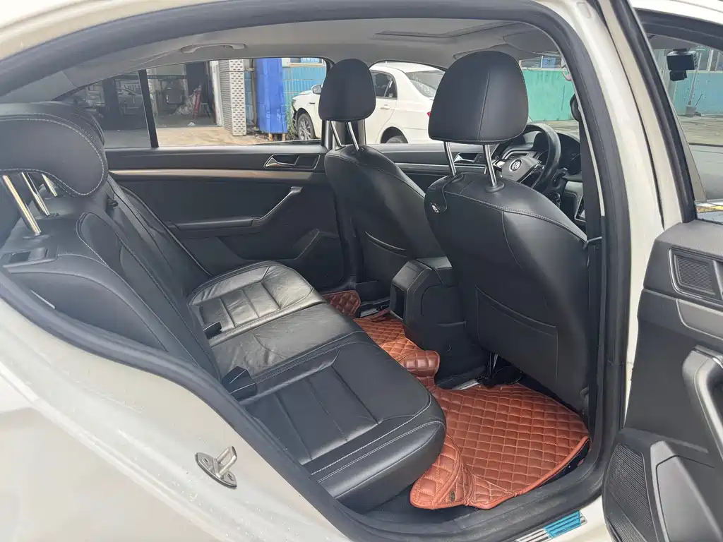Volkswagen Lavida — миниатюра 9