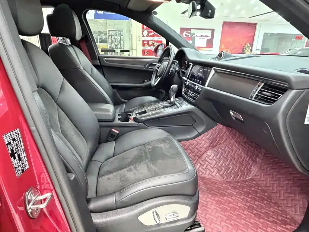 Porsche Macan — миниатюра 11