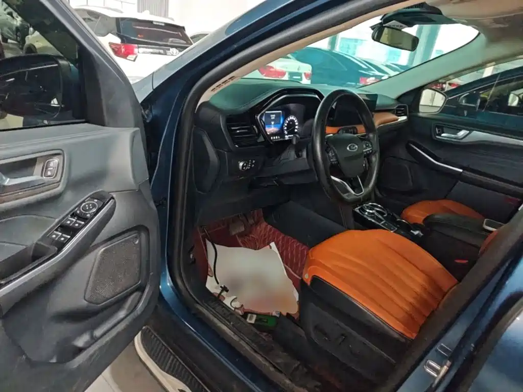 Ford Escape — миниатюра 16