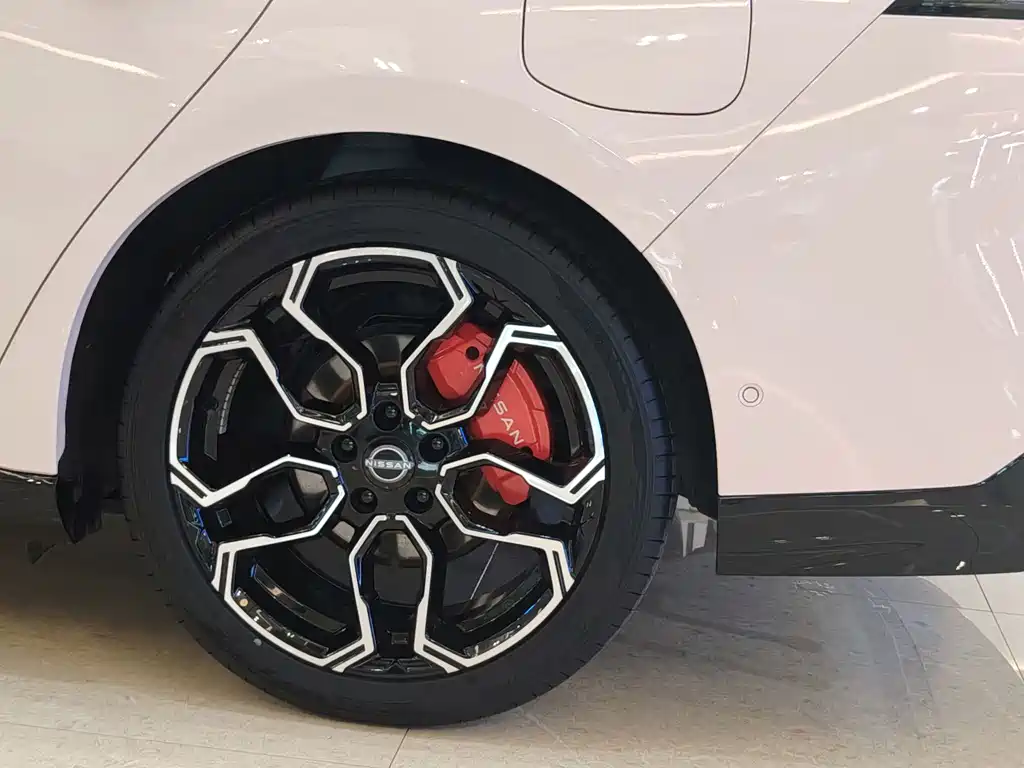 Nissan N7 — миниатюра 7