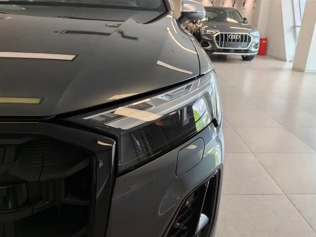 Audi SQ7 — миниатюра 15