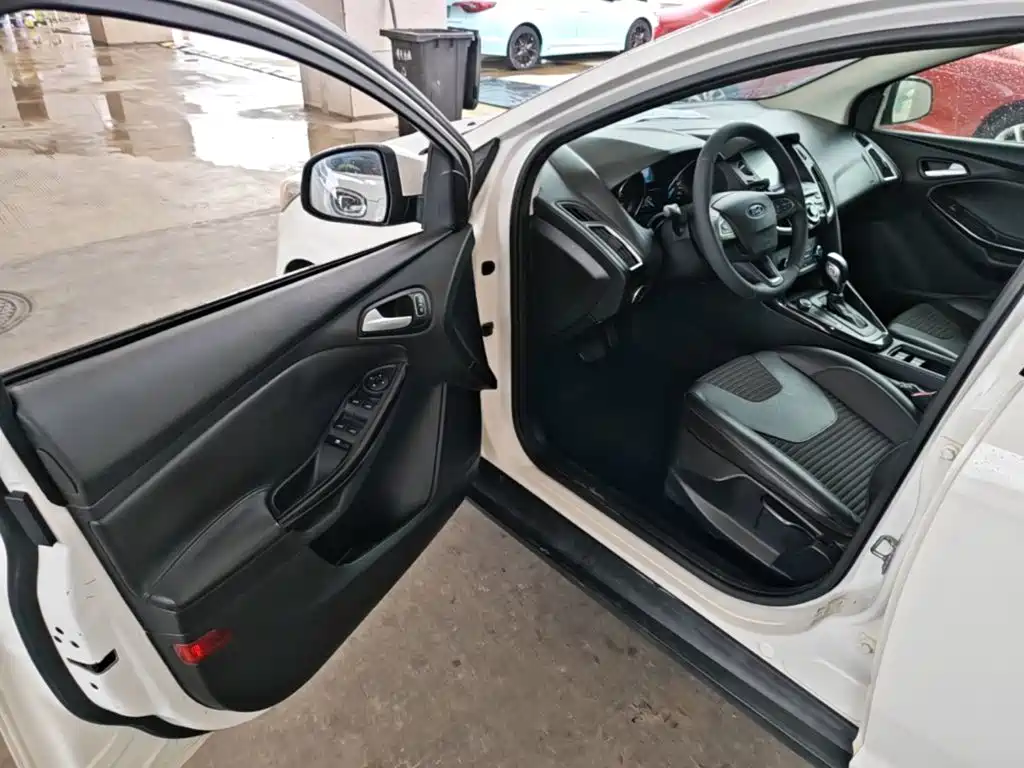 Ford Focus — миниатюра 16