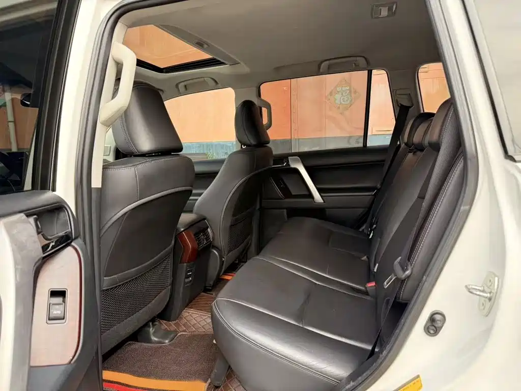 Toyota Prado — миниатюра 10