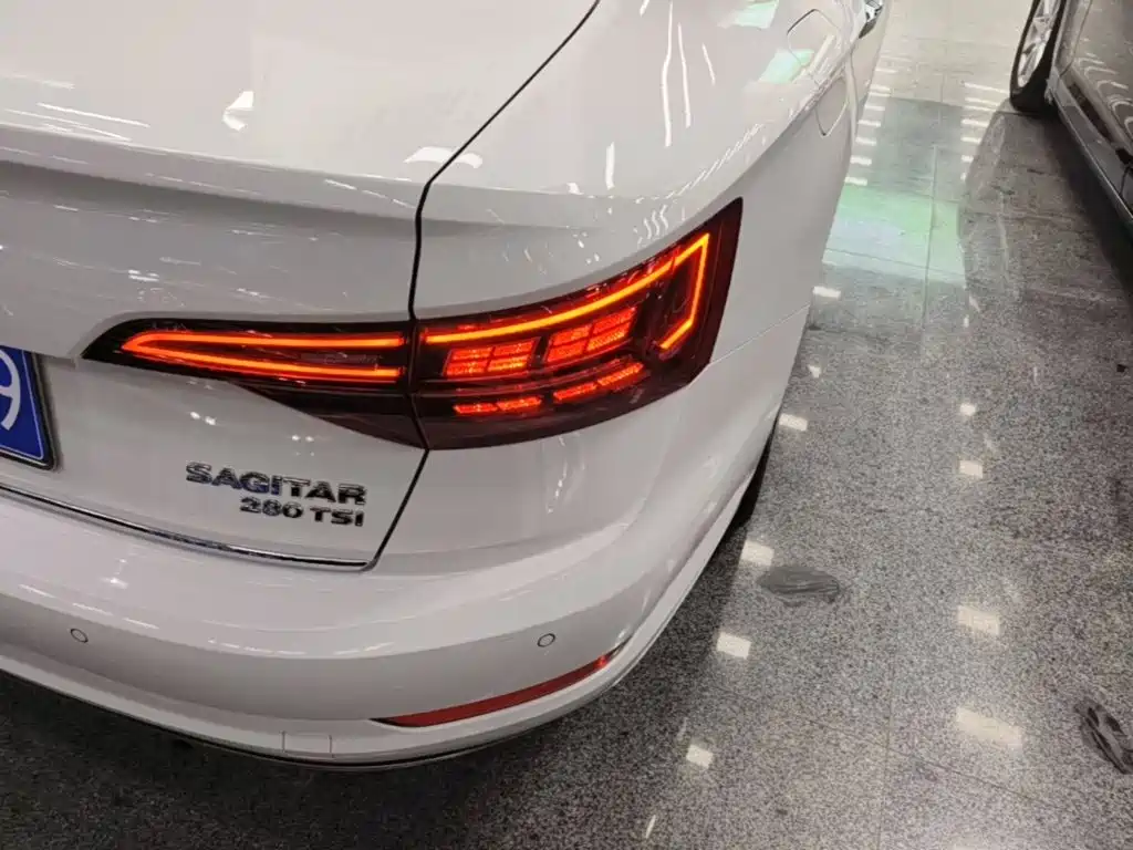 Volkswagen Sagitar — миниатюра 8