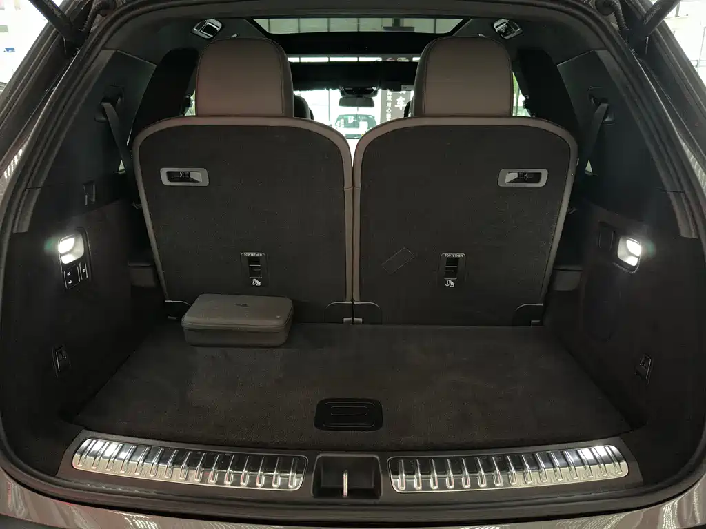 Li Auto Li L8 — миниатюра 13