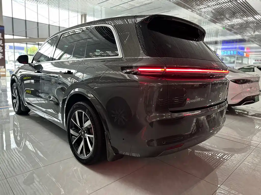 Li Auto Li L8 — миниатюра 16