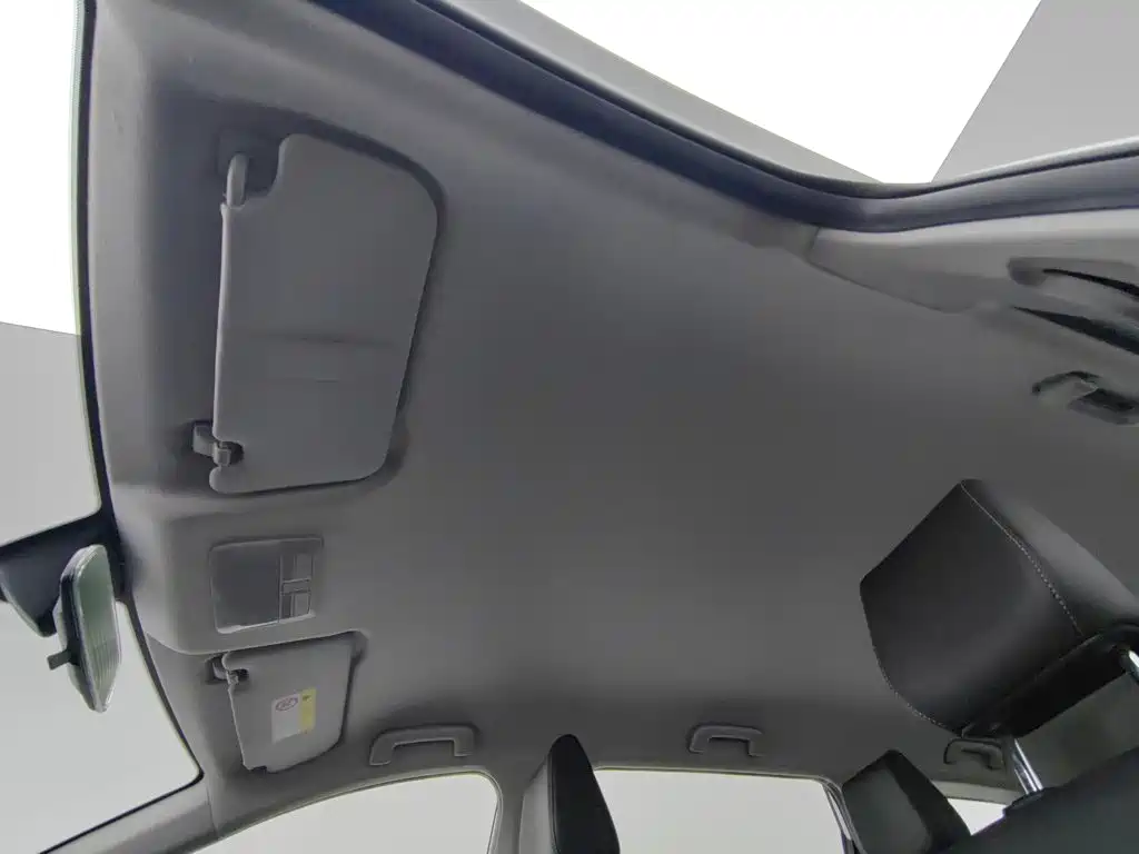 Wuling Jiachen — миниатюра 14