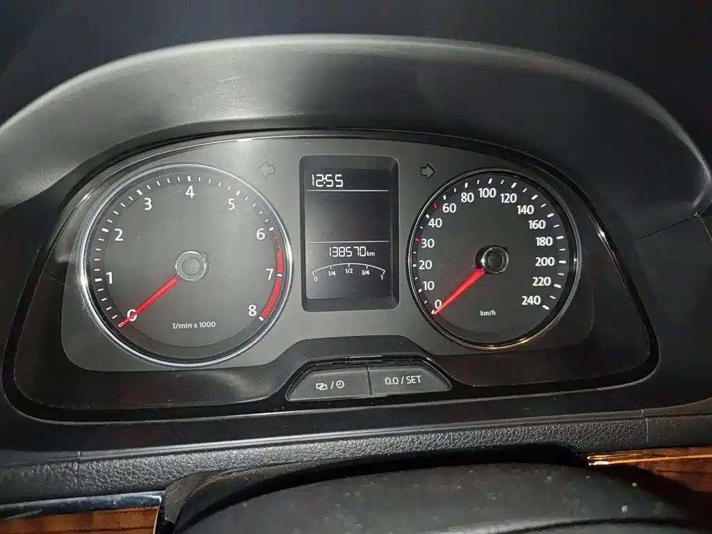 Volkswagen Lavida — миниатюра 5