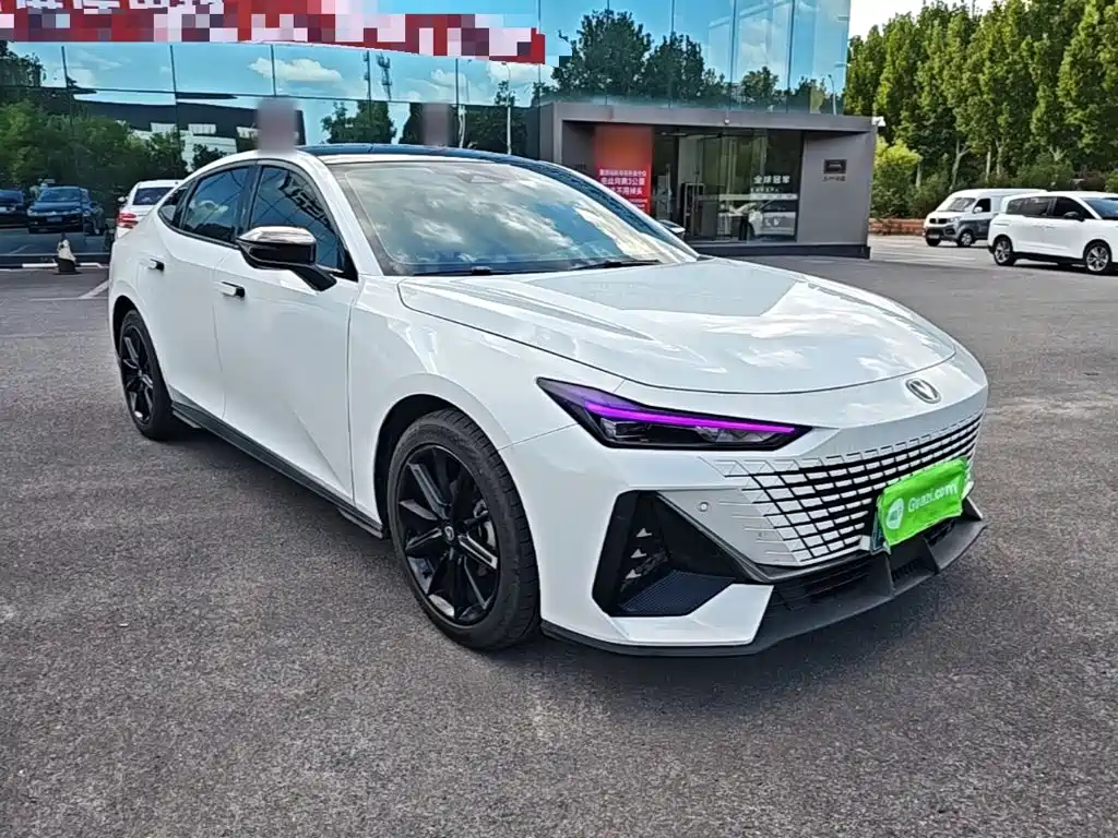 Changan UNI-V — миниатюра 4