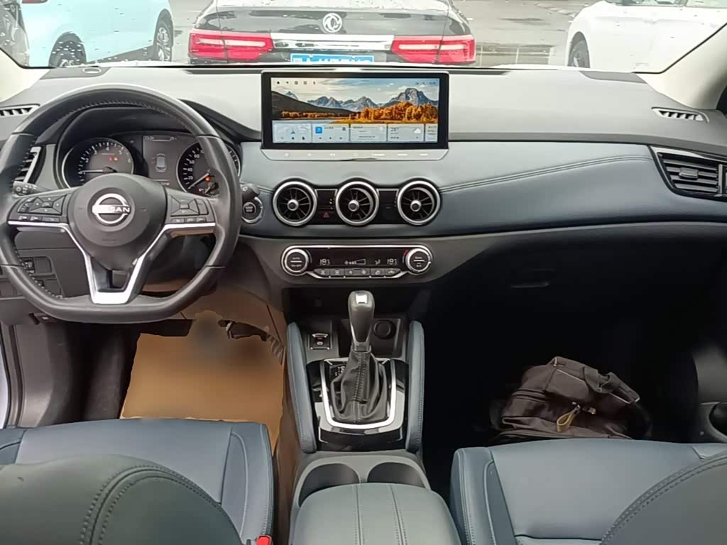 Nissan Qashqai 2.0 л 2024 г. Голубой, пробег 11700 км