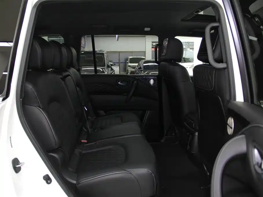 Infiniti QX80 2022 5.6L