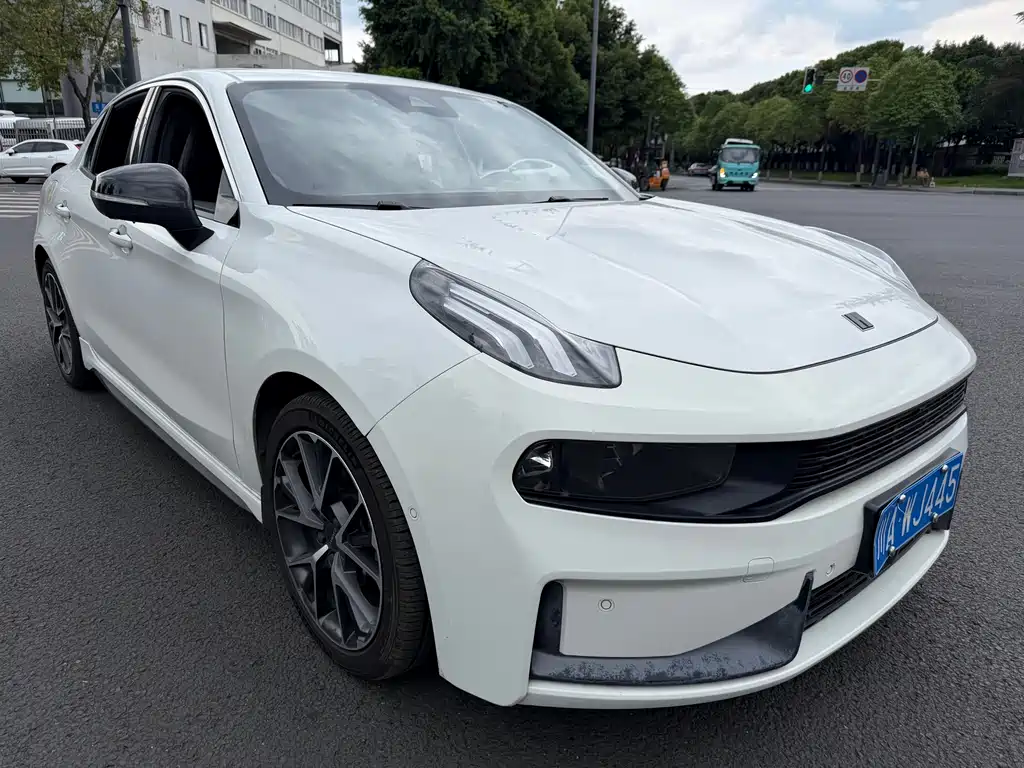 Lynk & Co 03 2019 2.0TD AT Pro