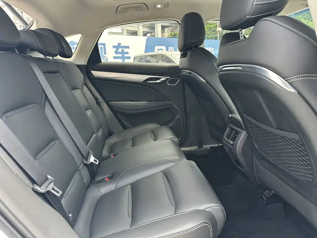Geely Xingyue — миниатюра 14