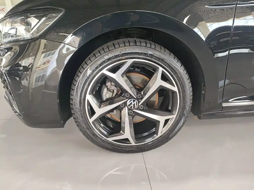 Volkswagen Passat — миниатюра 23