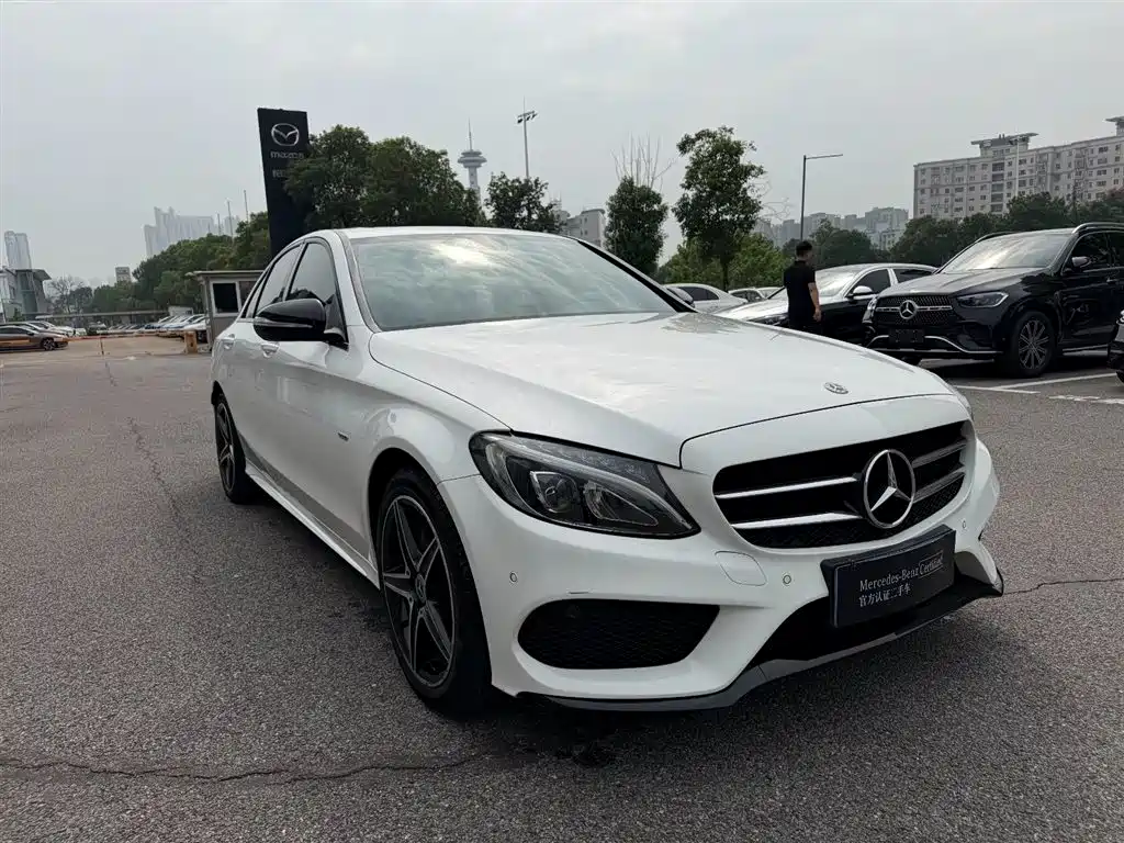 Mercedes-Benz C-Class — миниатюра 3