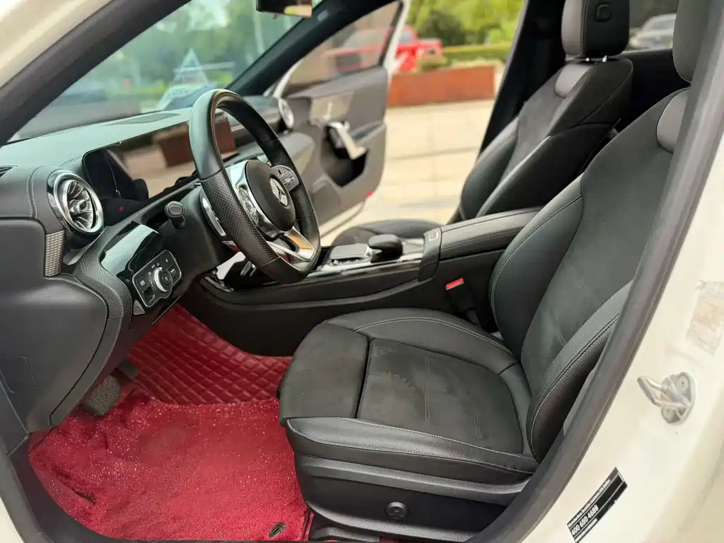 Mercedes-Benz A-Class — миниатюра 6