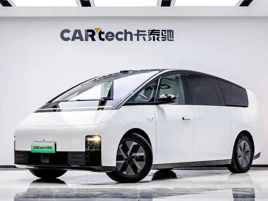 Li Auto Li MEGA 2025