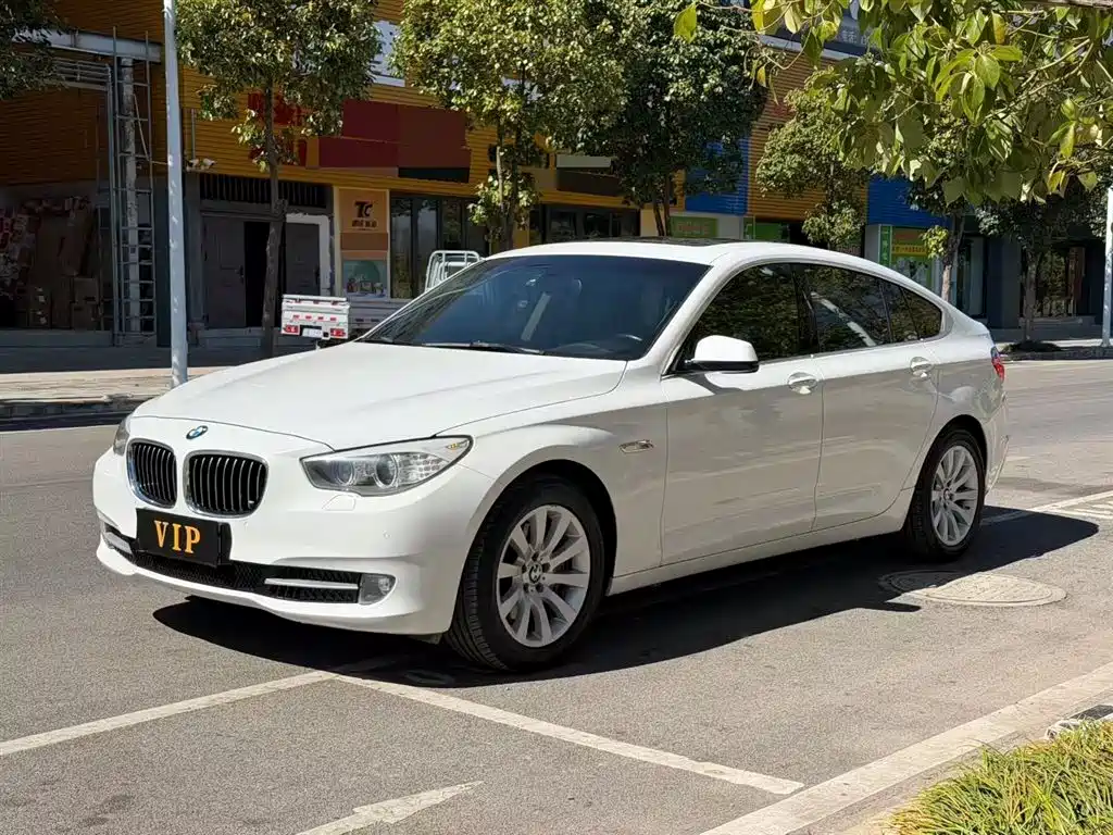 BMW 5 Series GT 2011