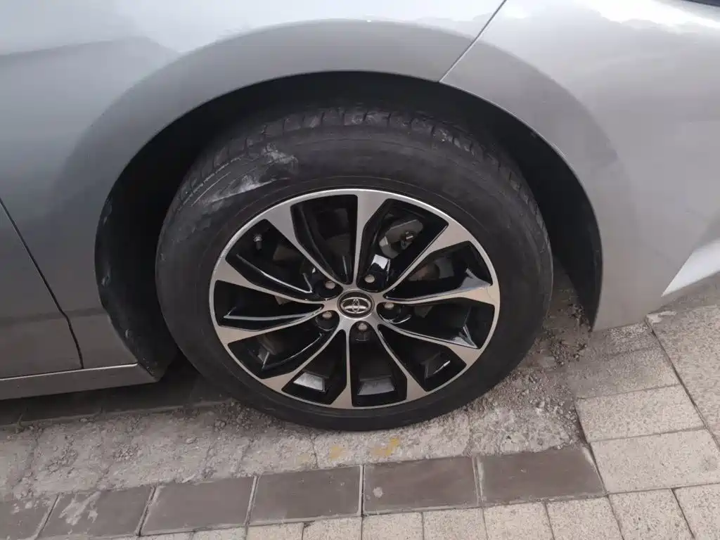 Toyota Avalon — миниатюра 8