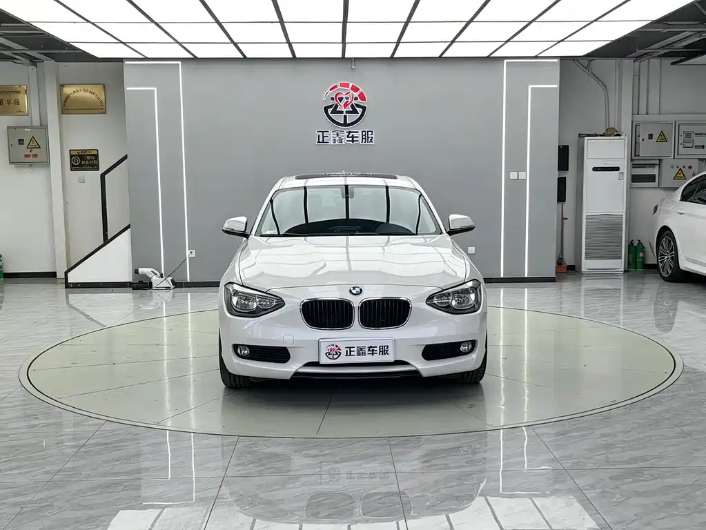 BMW 1 Series (Import) — миниатюра 2