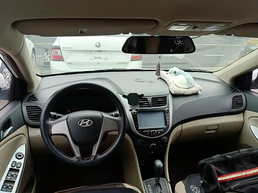 Hyundai Verna — миниатюра 10