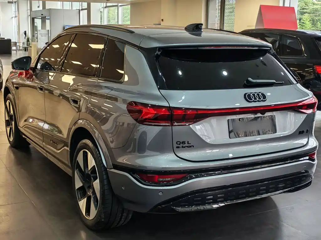 Audi Q6L e-tron