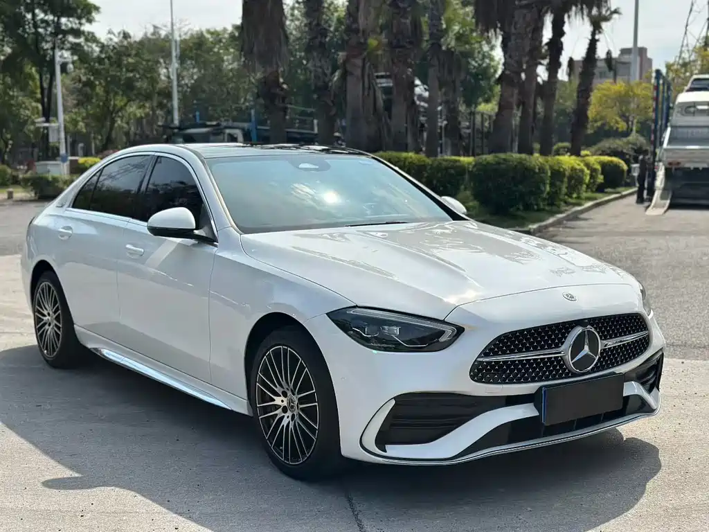 Mercedes-Benz C-Class — миниатюра 3