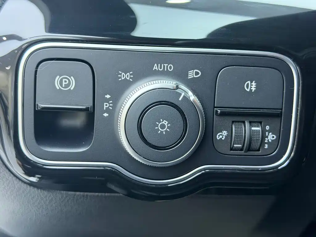 Mercedes-Benz A-Class — миниатюра 9