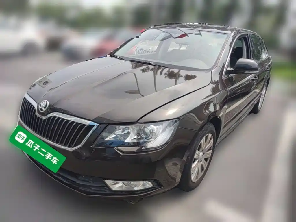 Skoda Superb — миниатюра 3