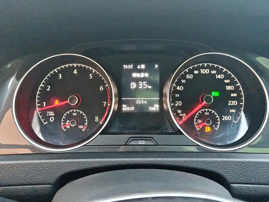 Volkswagen Golf — миниатюра 14