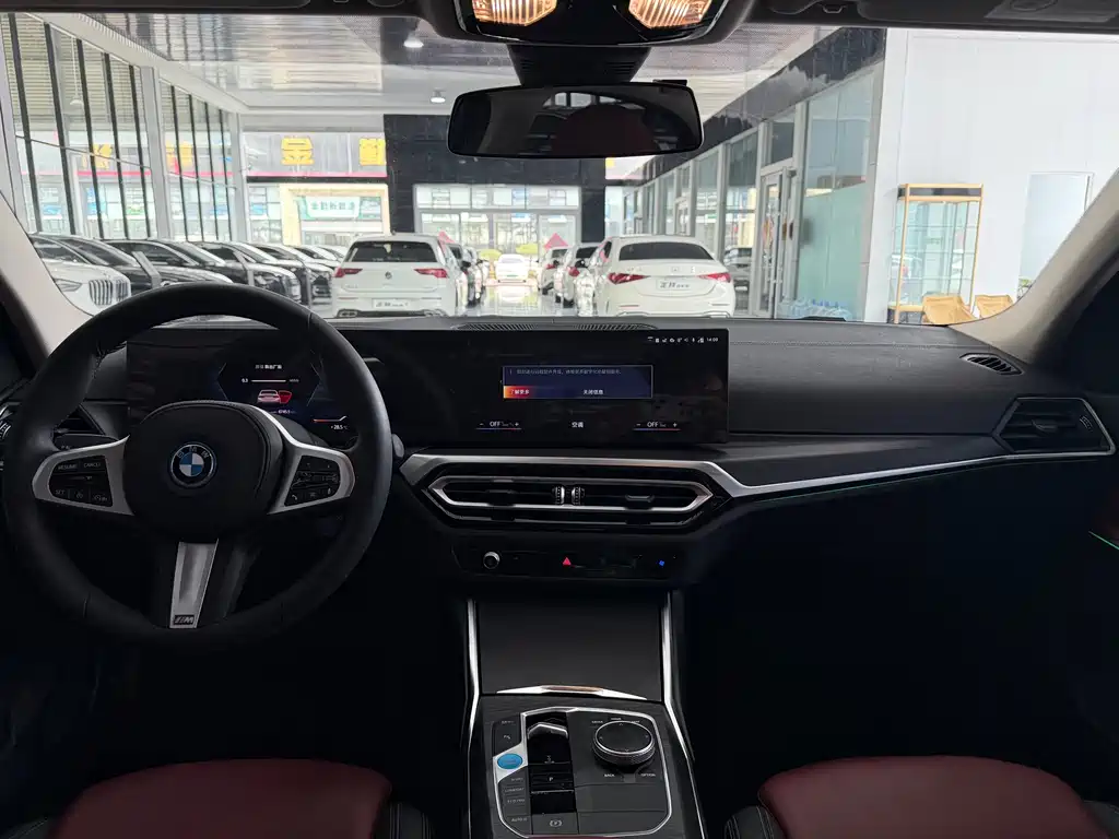 BMW i3 2022 eDrive 35 L