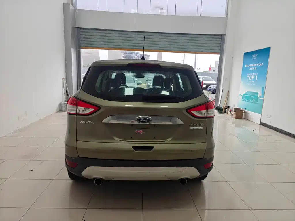 Ford Kuga — миниатюра 15