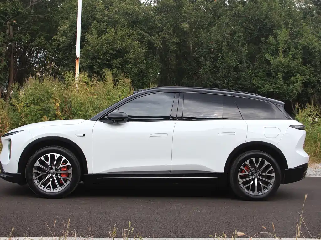 NIO ES6 — миниатюра 12