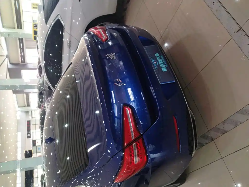 Hongqi Hongqi H5 — миниатюра 5