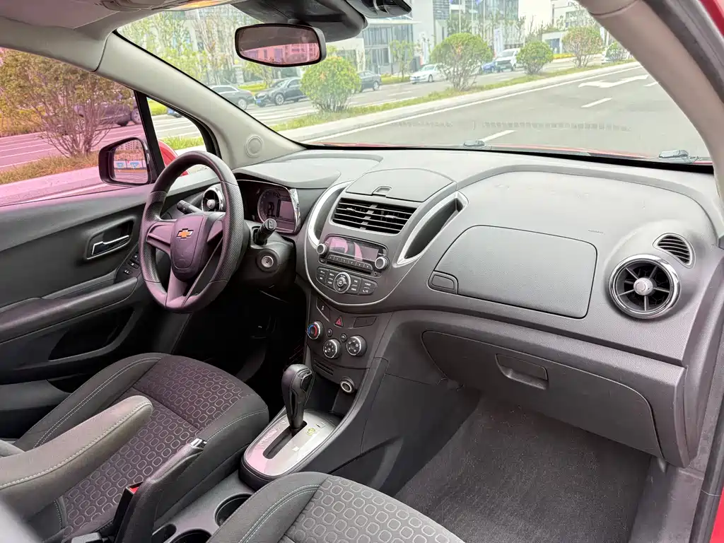 Chevrolet Trax — миниатюра 14