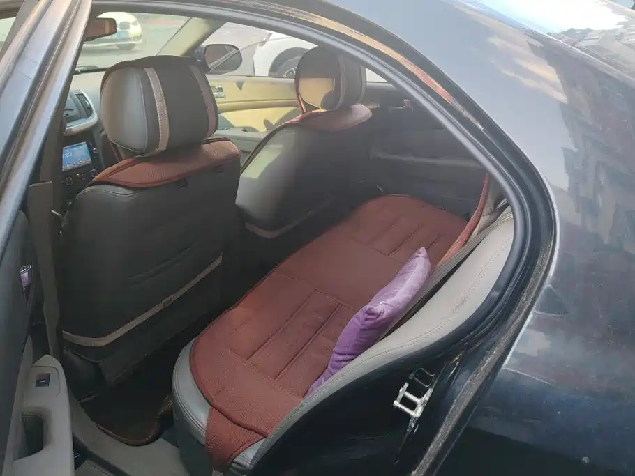 Chevrolet Epica — миниатюра 11