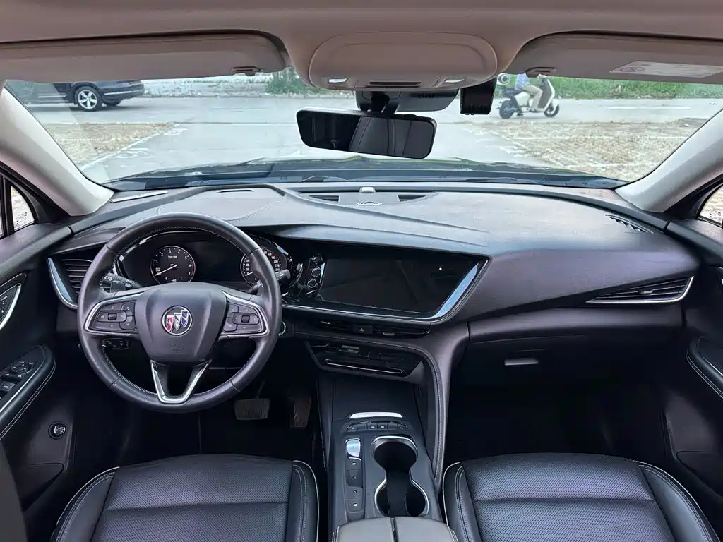 Buick Envision Plus — миниатюра 11