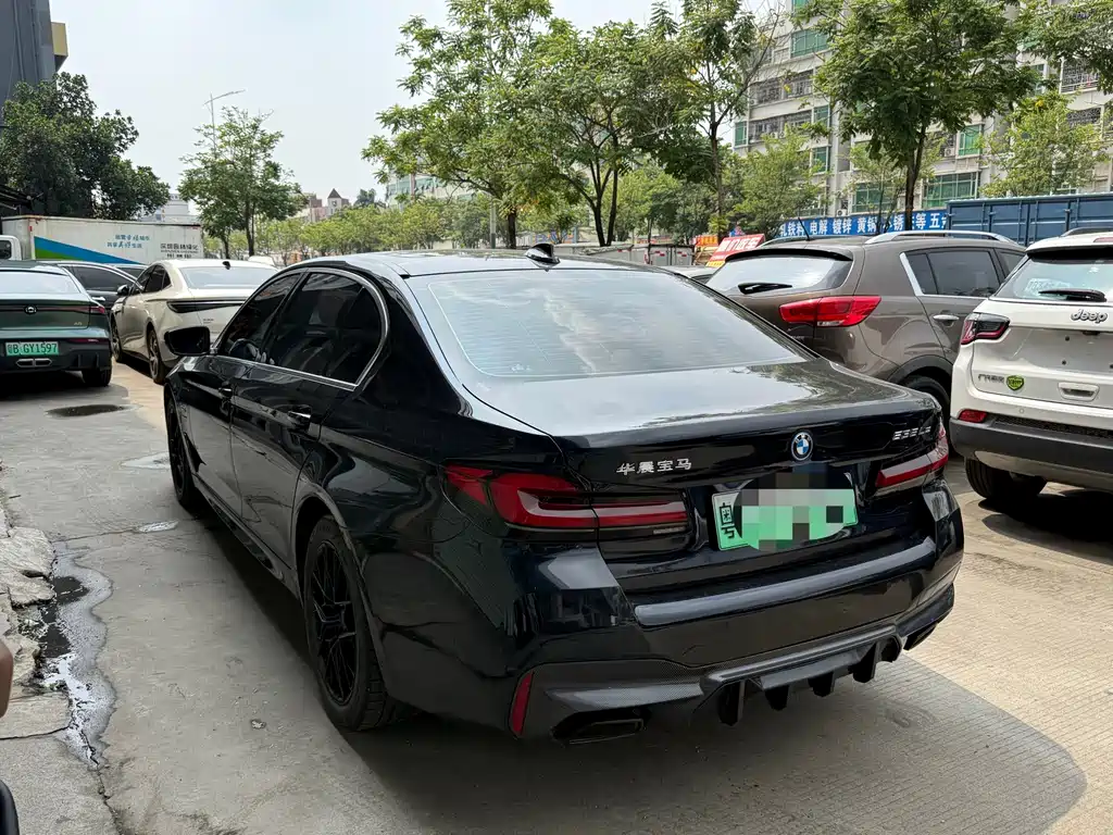 BMW 5 Series New Energy — миниатюра 9