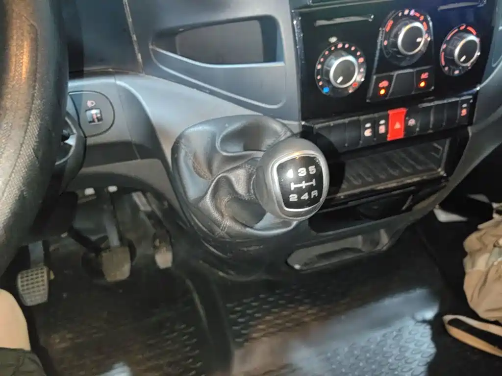 IVECO Ousheng — миниатюра 14