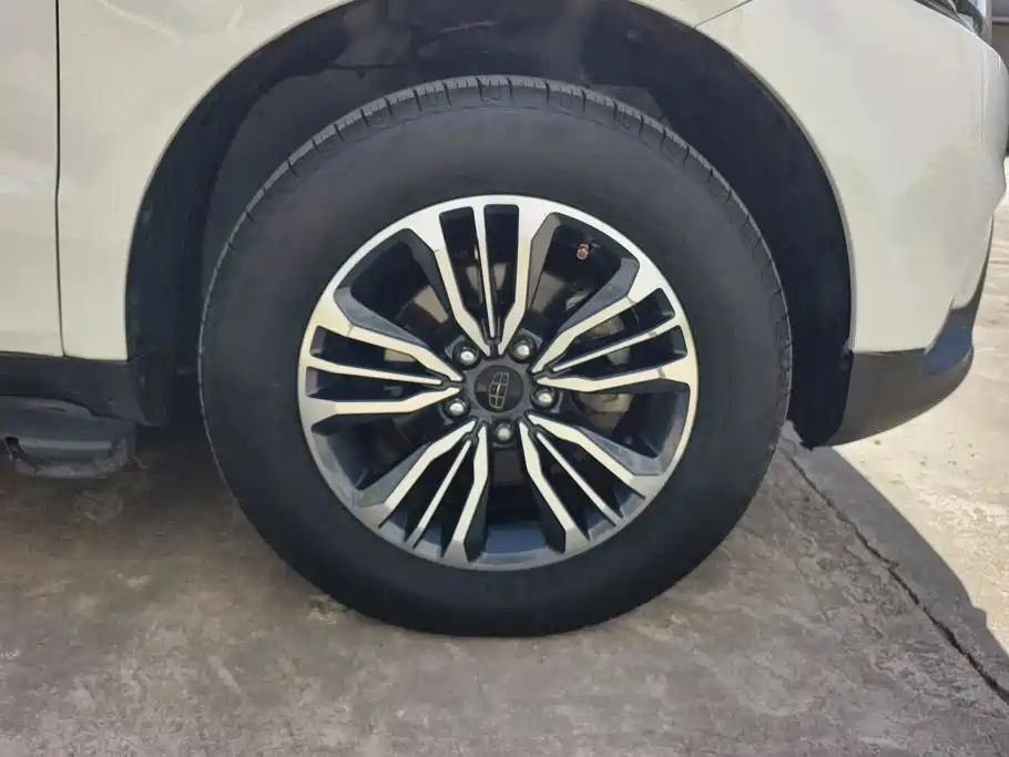 Geely Vision X6 — миниатюра 6