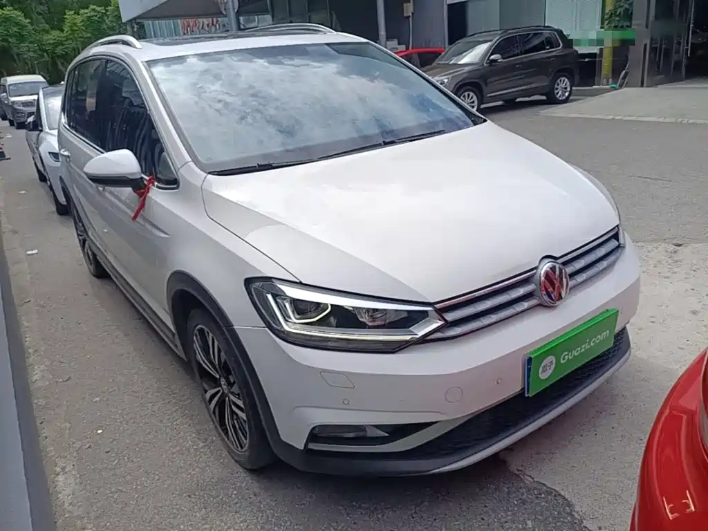 Volkswagen Touran — миниатюра 4