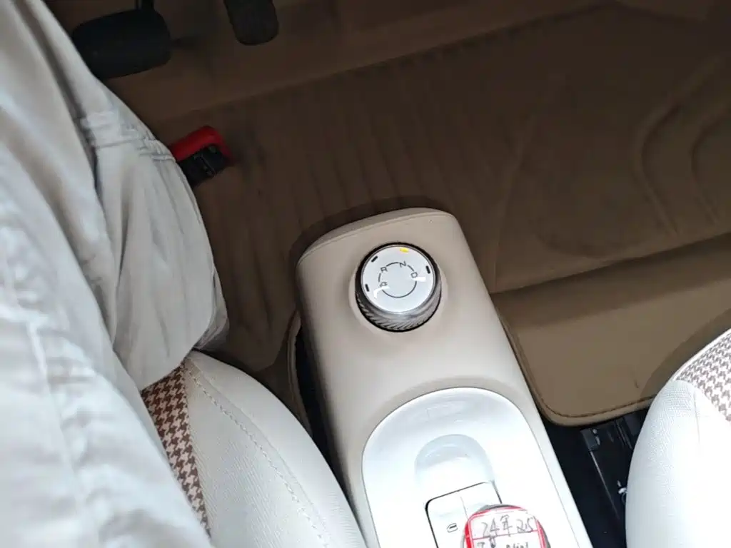 Wuling MINIEV — миниатюра 14