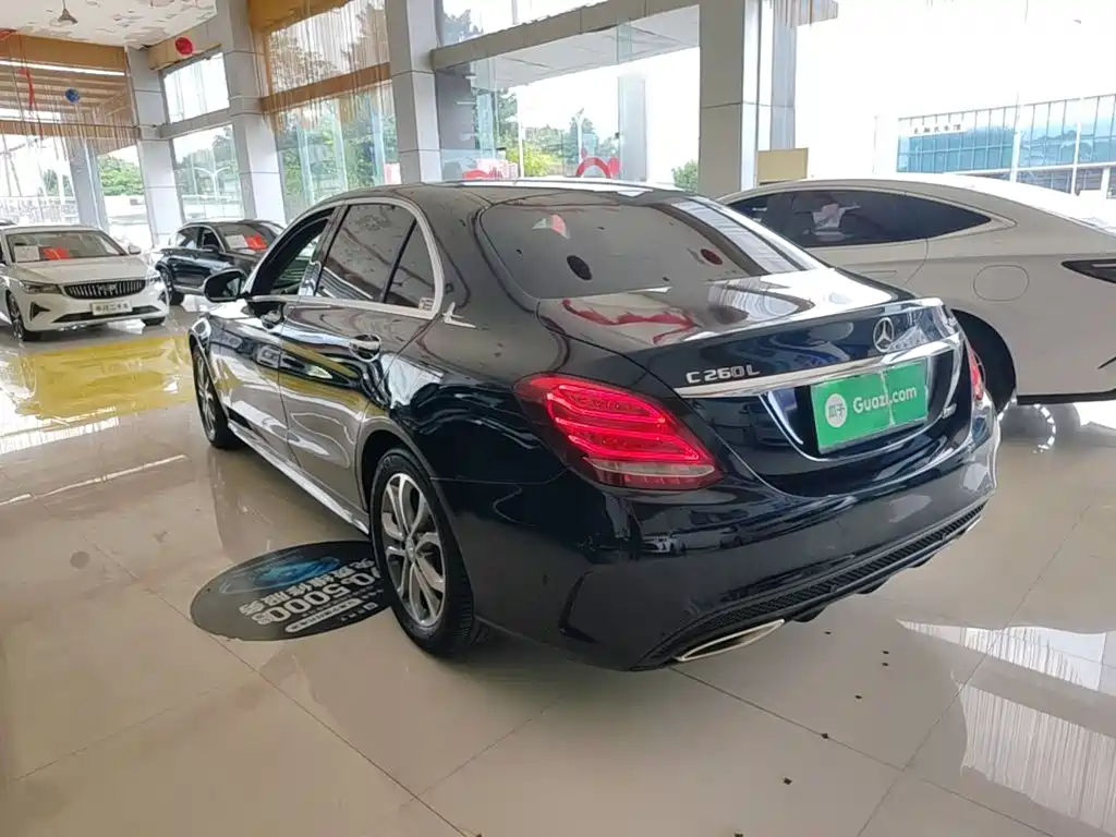 Mercedes-Benz C-Class — миниатюра 5