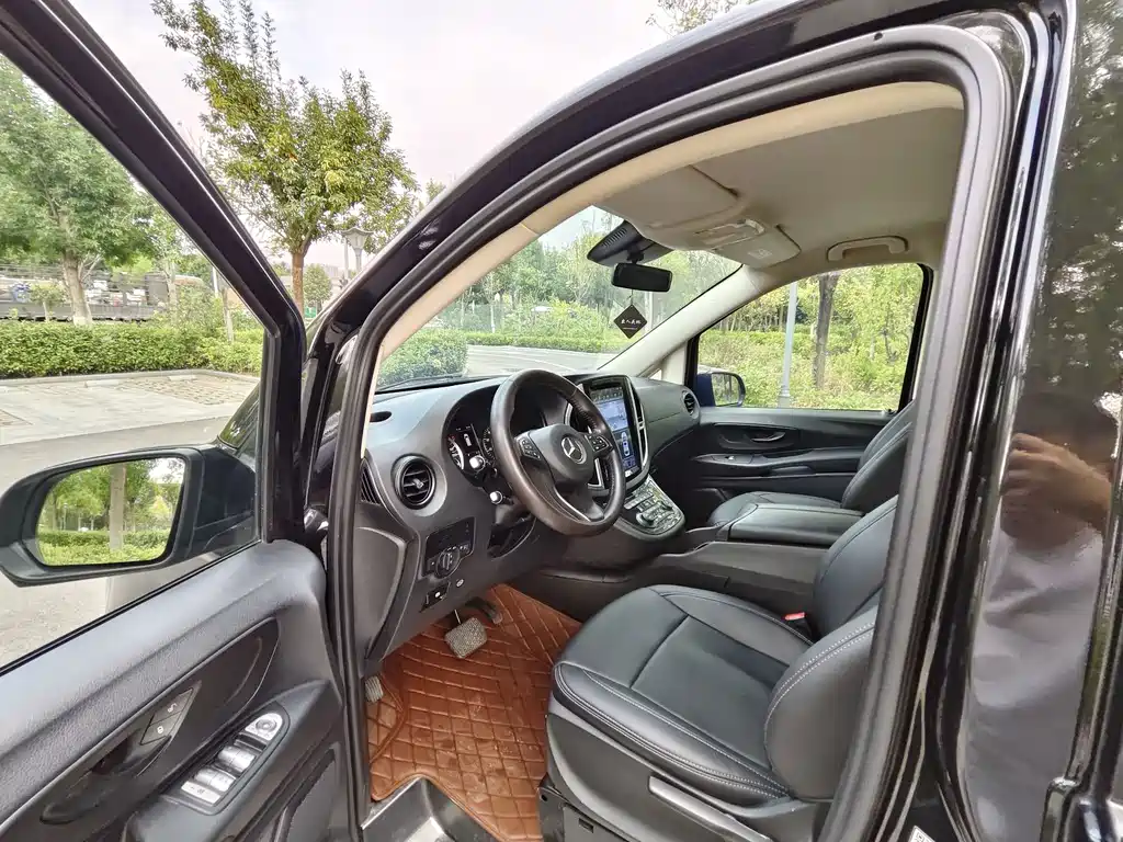Mercedes-Benz Vito — миниатюра 6